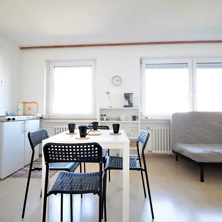 Studioapartment With Parking Space Near University 公寓 *